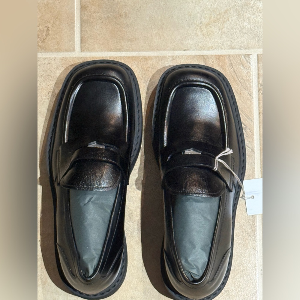 BNWT - Marni MOMR002502 Men’s Leather Loafers (EU 42)